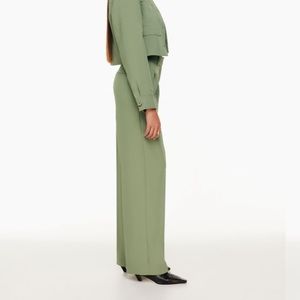 Aritzia Effortless Trouser Pant 8 TALL/LONG - Bitter Sage